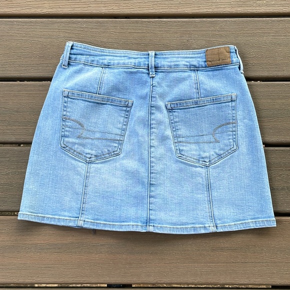 American Eagle Womens Blue Jean Denim Mini Skirt Button Front Light Blue Size 10 - Picture 7 of 9